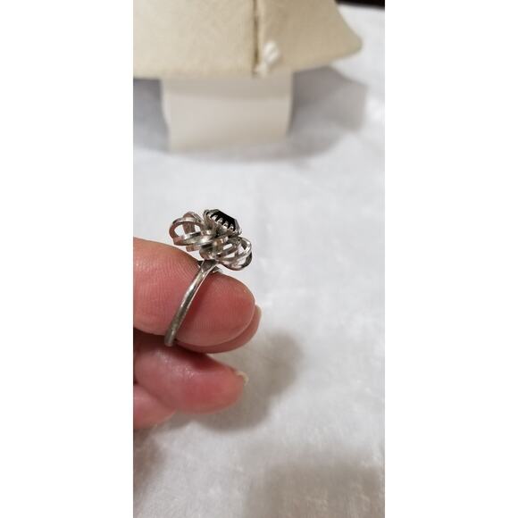 Sarah Coventry adjustable wore on inside bottom 1.1569 - Picture 2 of 10